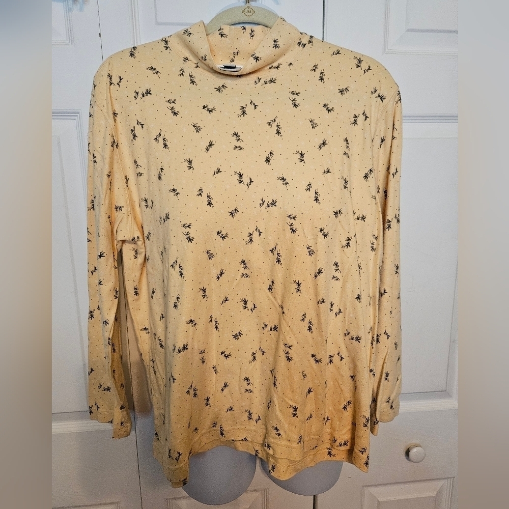 #117 Talbots- Yellow Printed Long sleeve Top- Size: XL